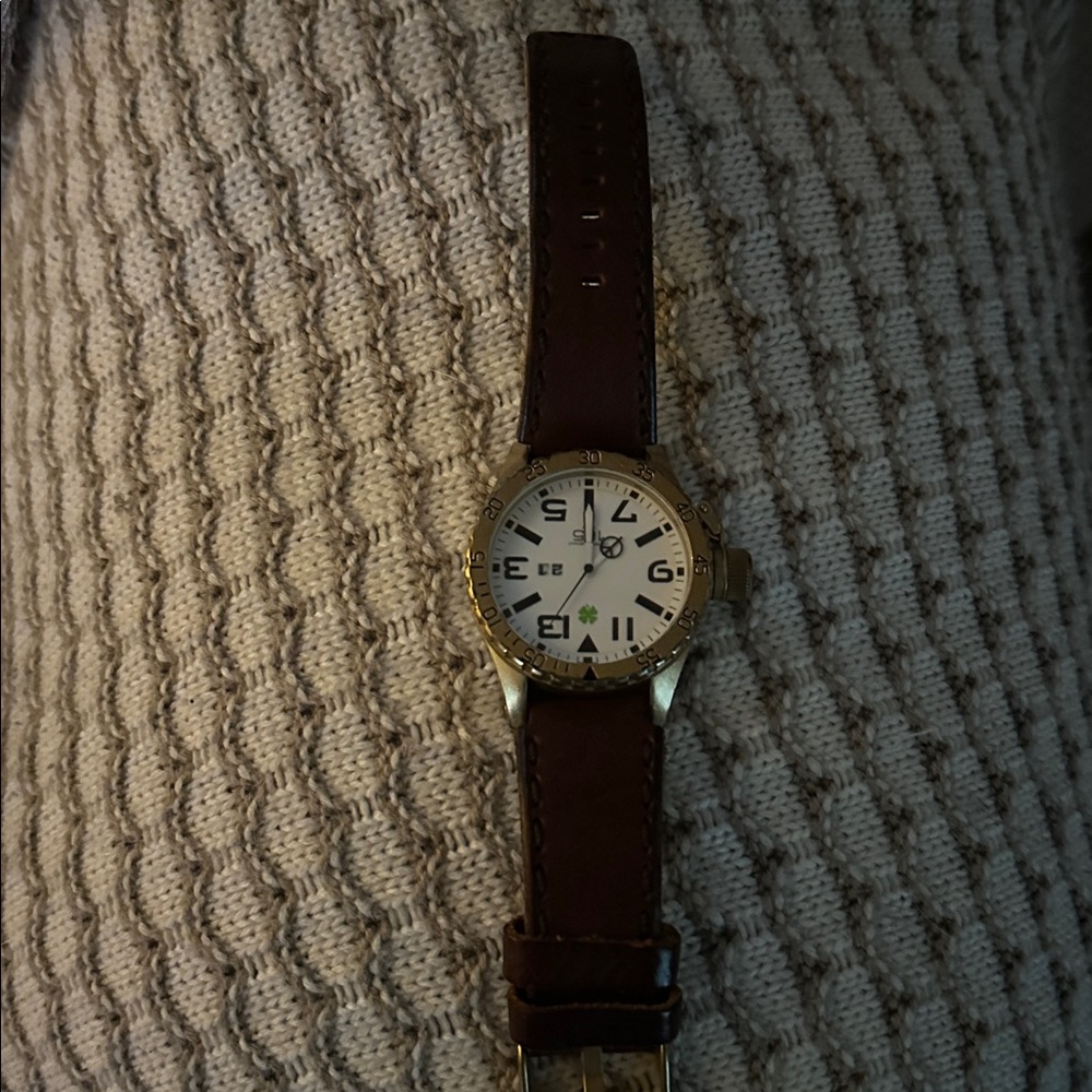 Lucky Brand Men’s antique Gold-Tone Watch - Picture 2 of 7